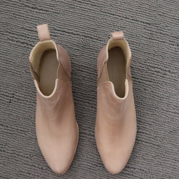 NISOLO Everyday Chelsea Boot - Almond Size 7.5 - Picture 8 of 11